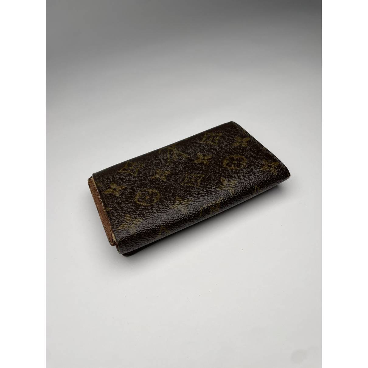 louis vuitton wallet with checkbook
