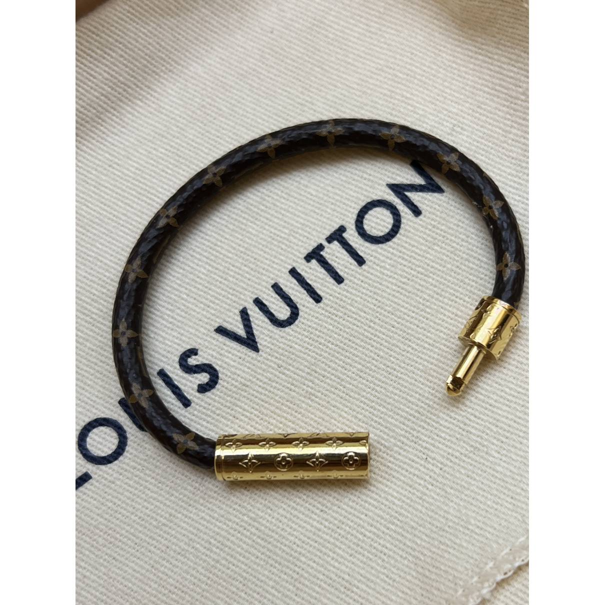 LV Confidential bracelet