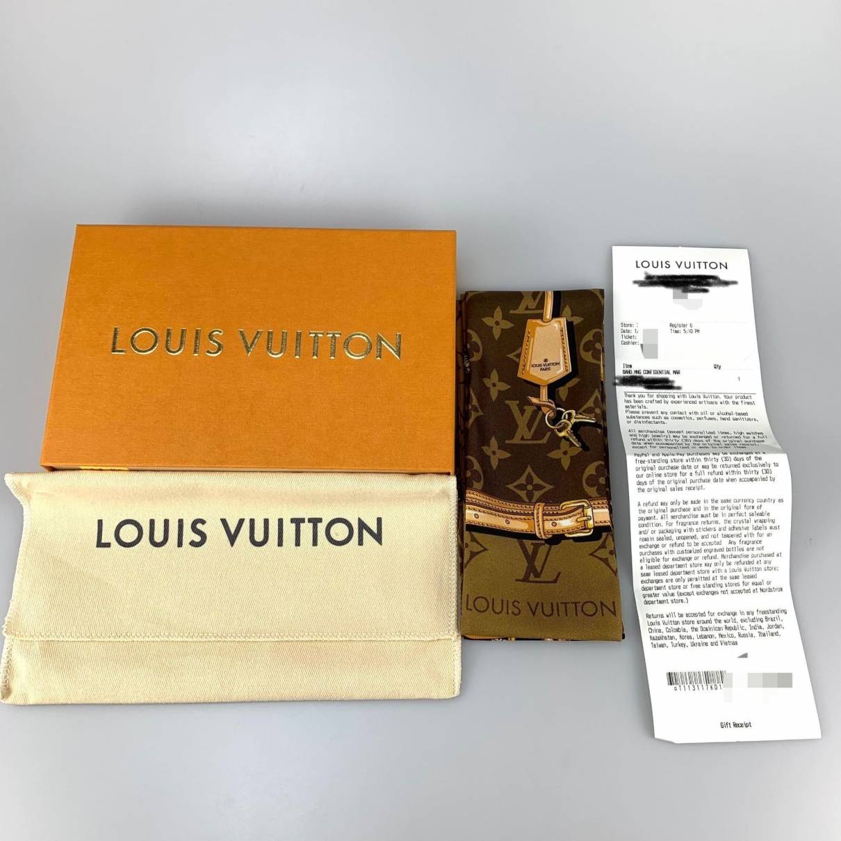How to spot a fake Louis Vuitton scarf? Most of the scarves on