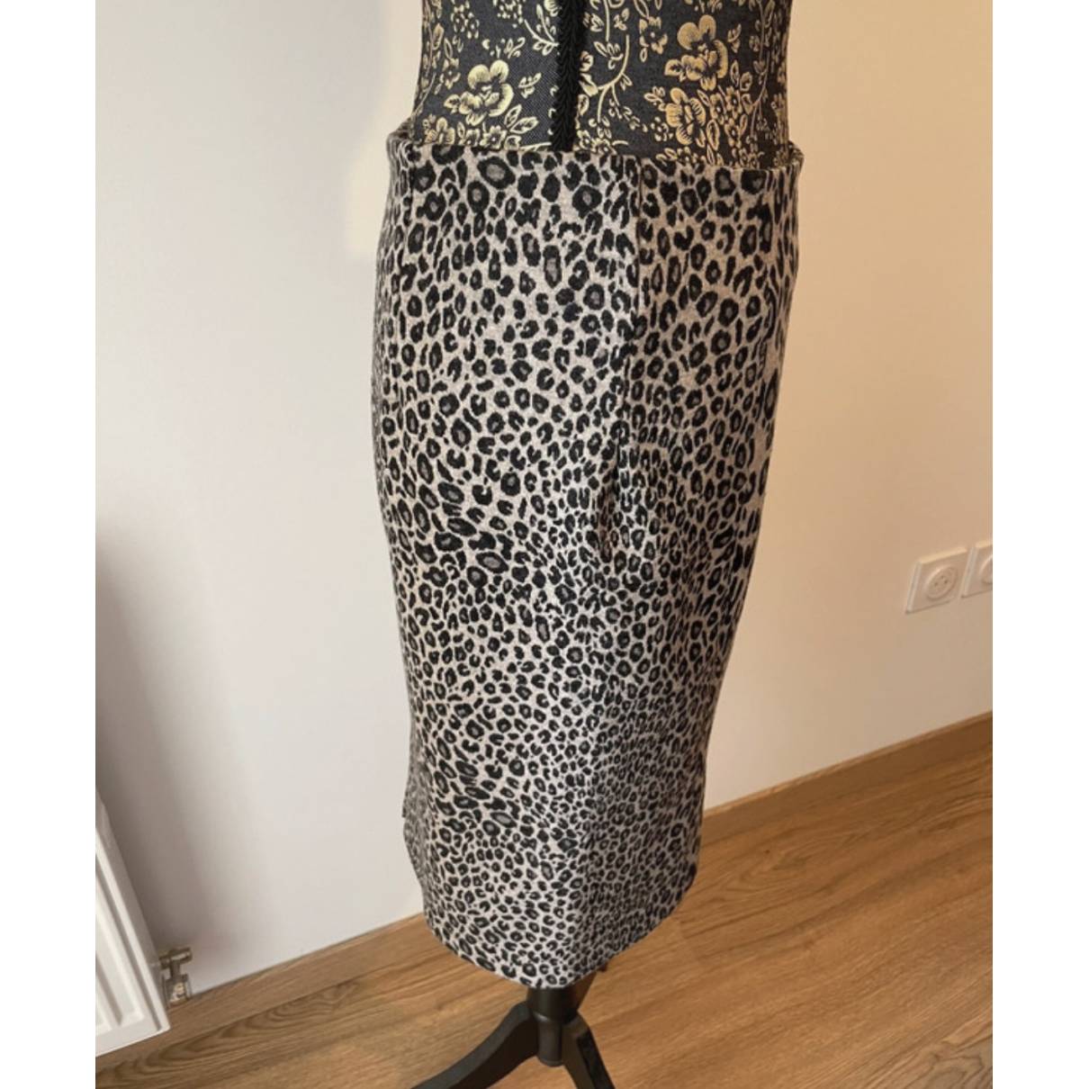 Buy Max Mara Wool mid-length skirt online