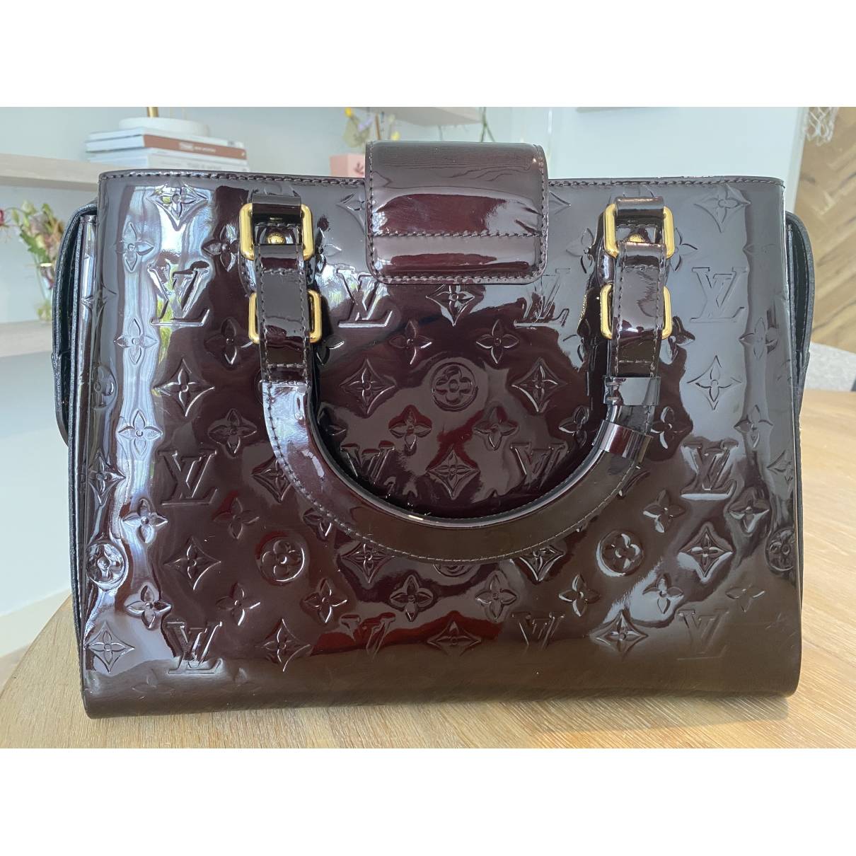 Louis Vuitton - Authenticated Melrose Handbag - Patent Leather Burgundy Plain for Women, Very Good Condition