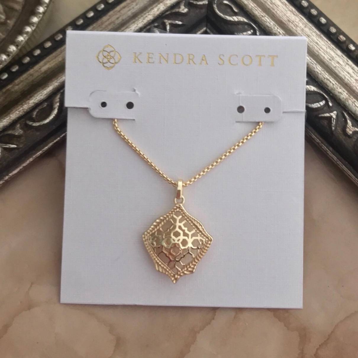 Necklace Kendra Scott