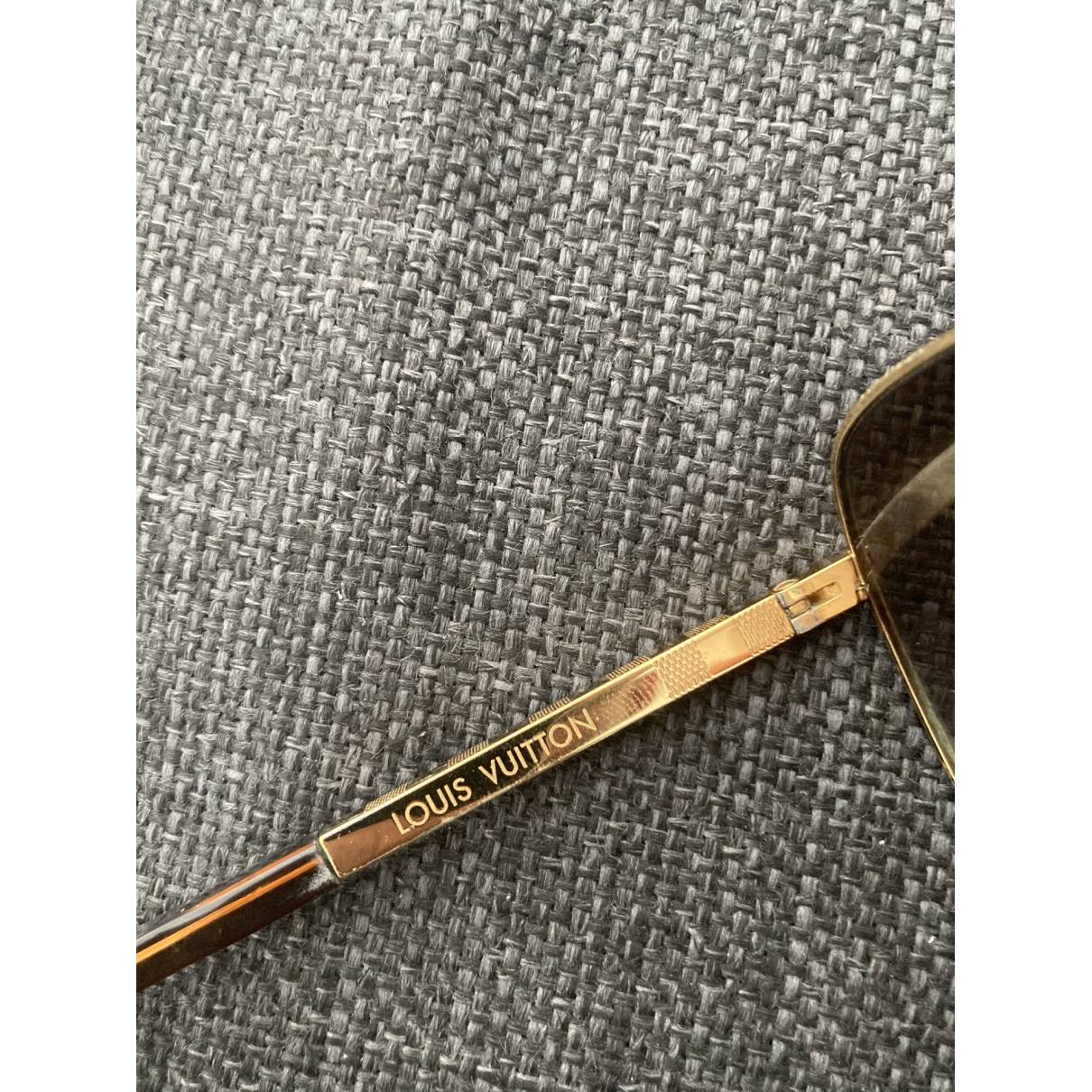 Sunglasses Louis Vuitton Gold in Metal - 33408552