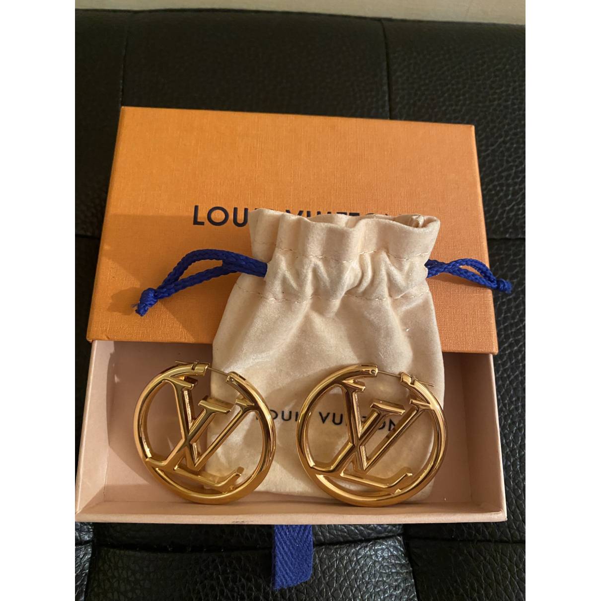 LOUIS VUITTON Palladium Small Louise Hoop Earrings Silver 1261446