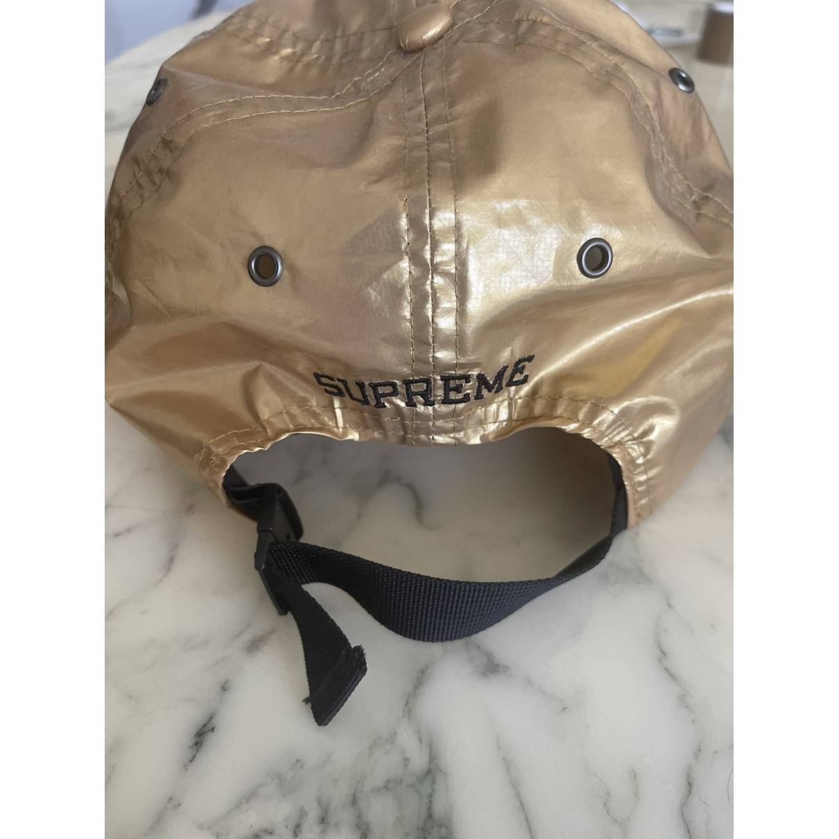 Hat Supreme x The North Face Gold size M International in