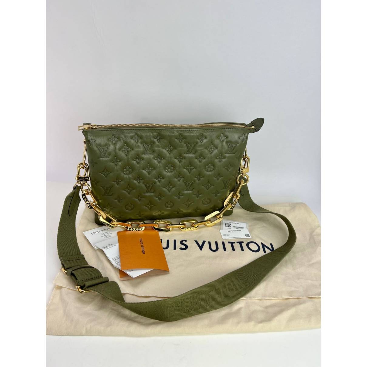 Coussin leather handbag Louis Vuitton Green in Leather - 34393518