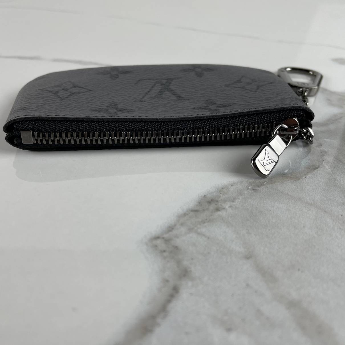 Key pouch cloth small bag Louis Vuitton Grey in Cloth - 23966989