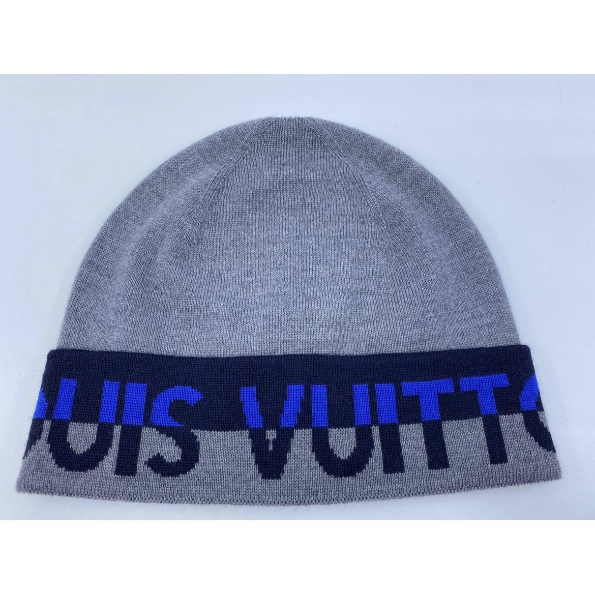 grey LOUIS VUITTON Men Hats. Pull on hats - Vestiaire Collective