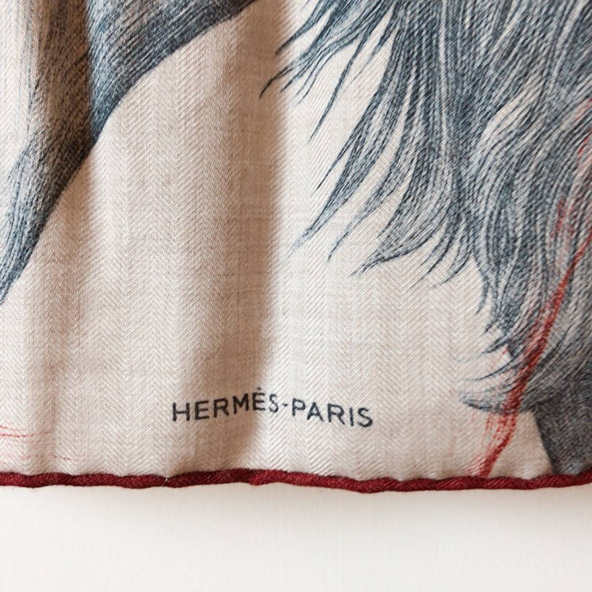 Hermès Men's Carré H 100 Cashmere Scarf