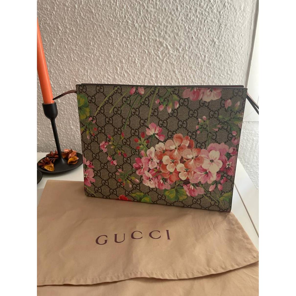 gucci bloom clutch bag