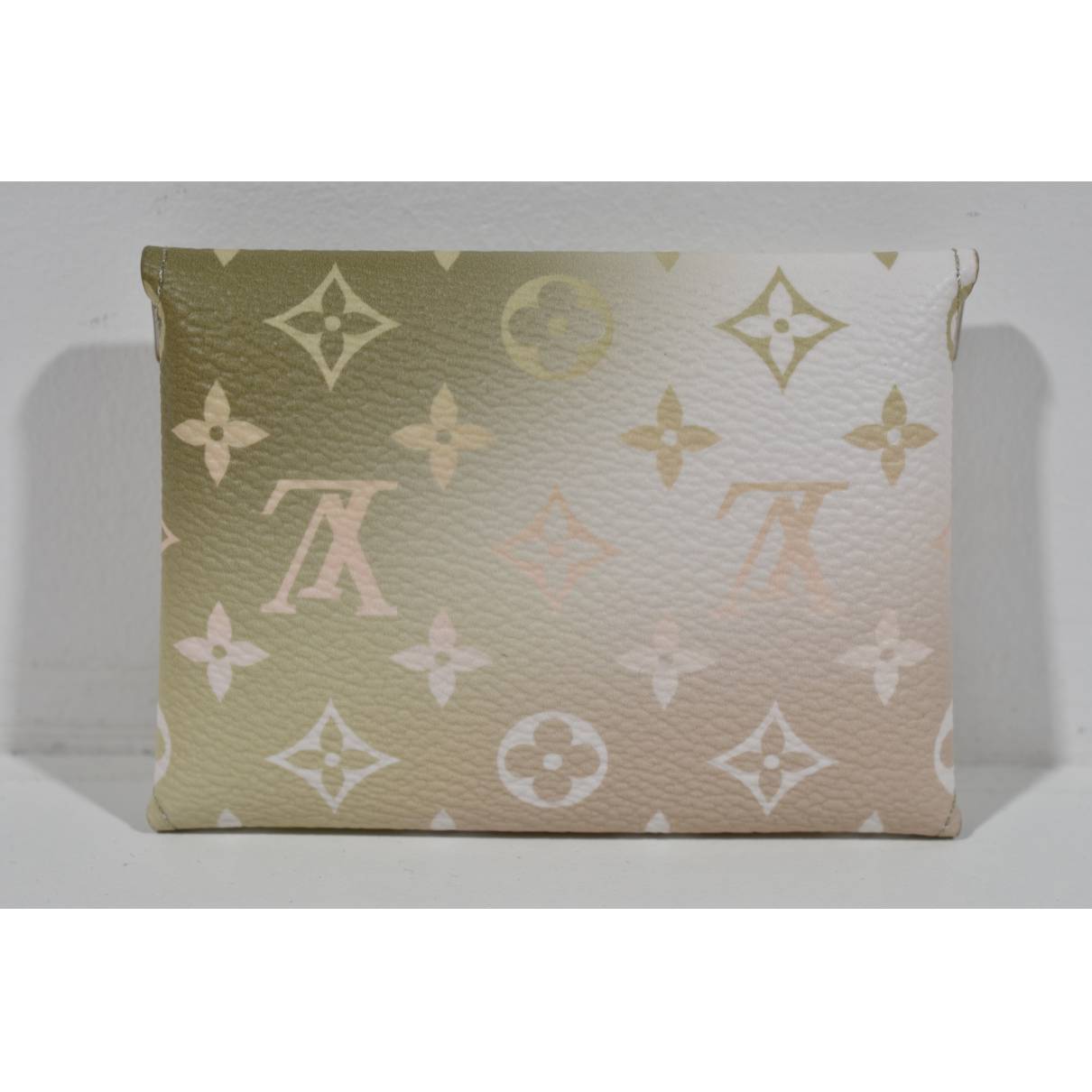 Kirigami cloth clutch bag Louis Vuitton Multicolour in Cloth - 34599894