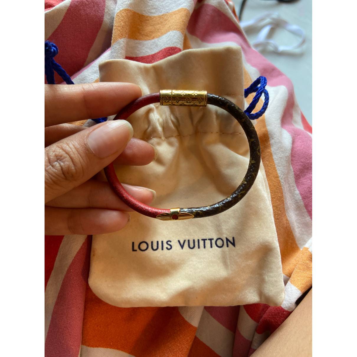Louis Vuitton Daily Confidential Bracelet Black Monogram. Size 19