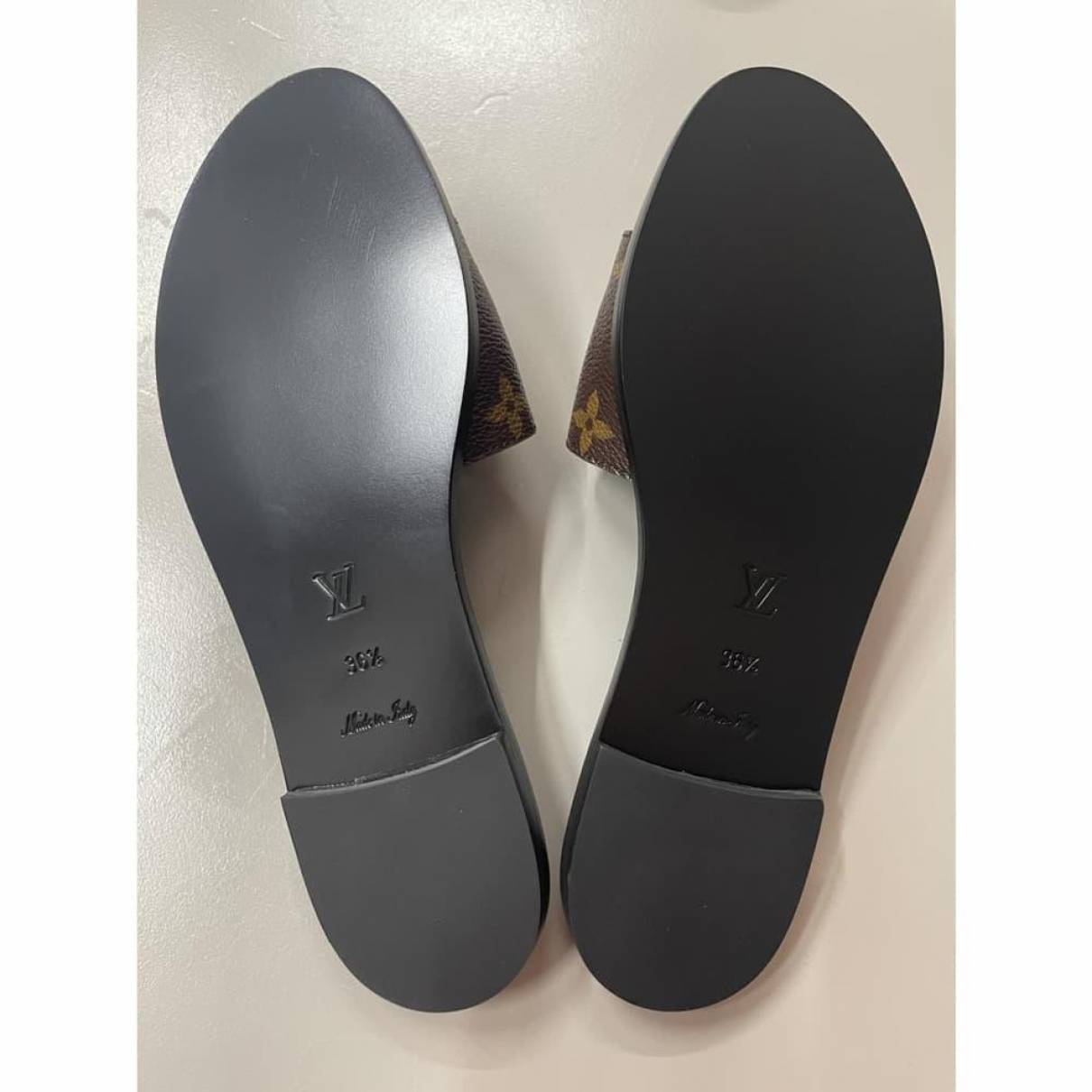 Louis Vuitton Lock It Sandal – DAC