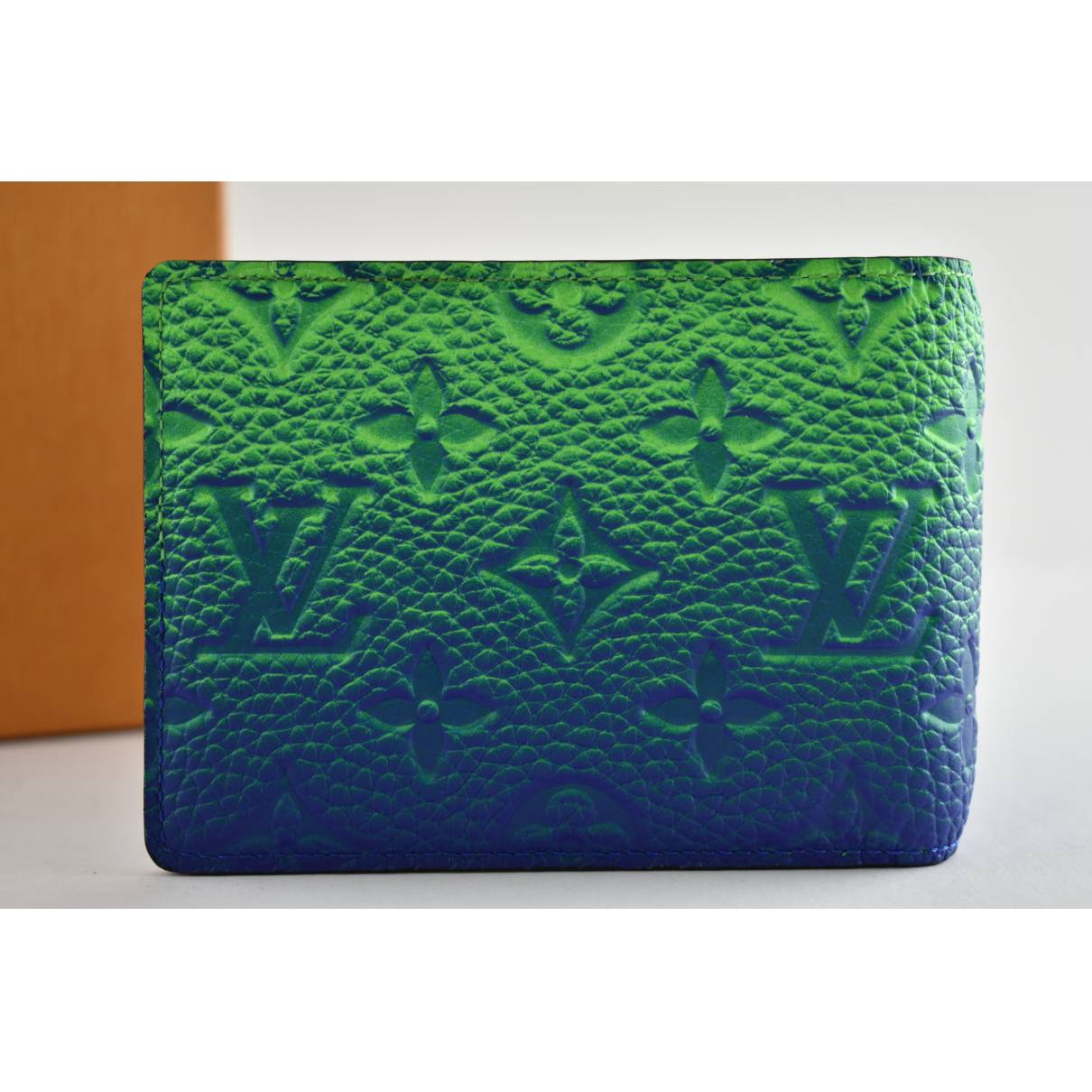 Louis Vuitton Wallet for Women  Buy or Sell your LV Wallets! - Vestiaire  Collective