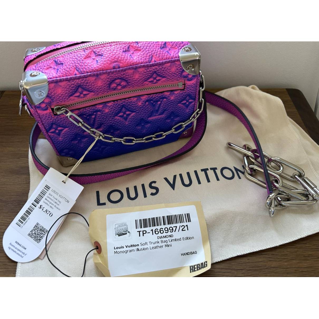 Authentic LOUIS VUITTON mini Soft trunk M21368 Shoulder bag  #260-005-969-7497