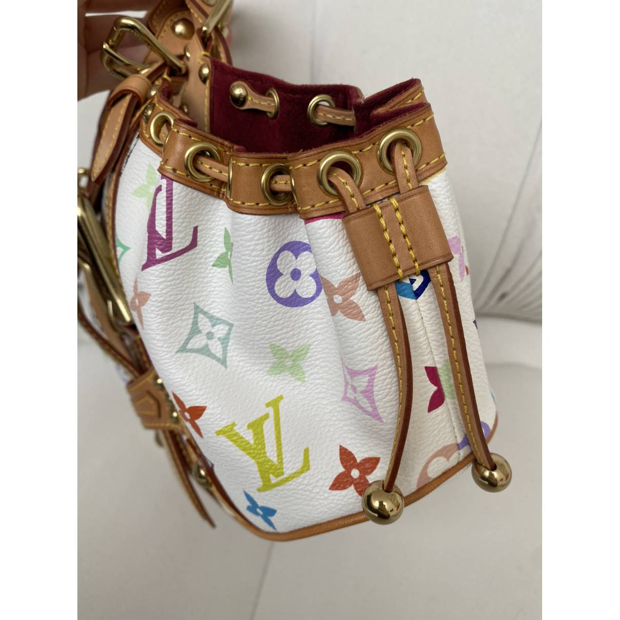 Theda leather handbag Louis Vuitton Multicolour in Leather - 28791246