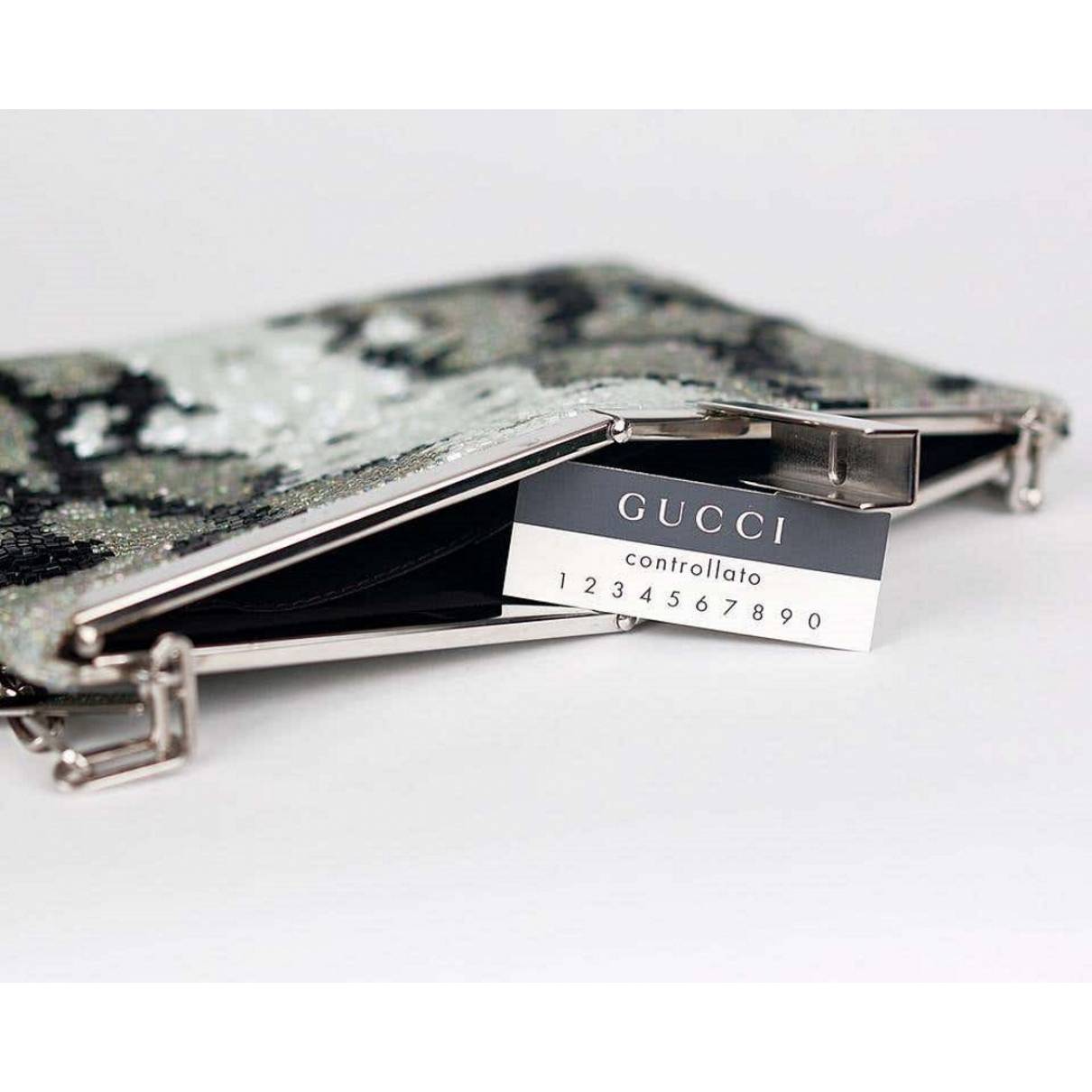 Buy Gucci Guccy clutch handbag online