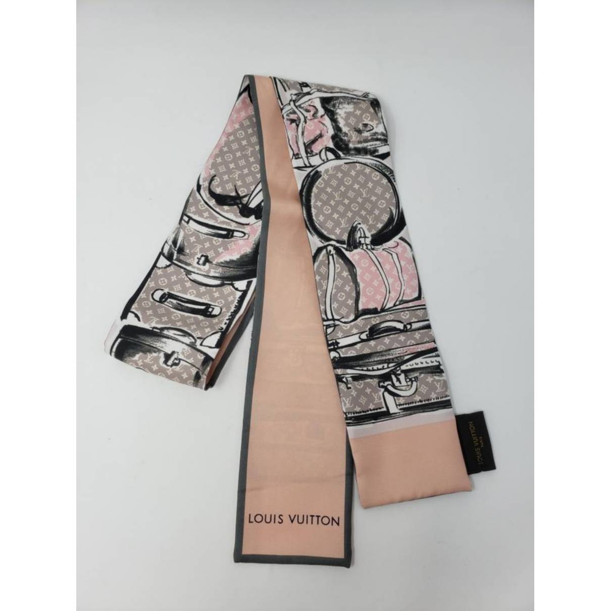 Châle monogram shine silk scarf Louis Vuitton Multicolour in Silk - 27948002