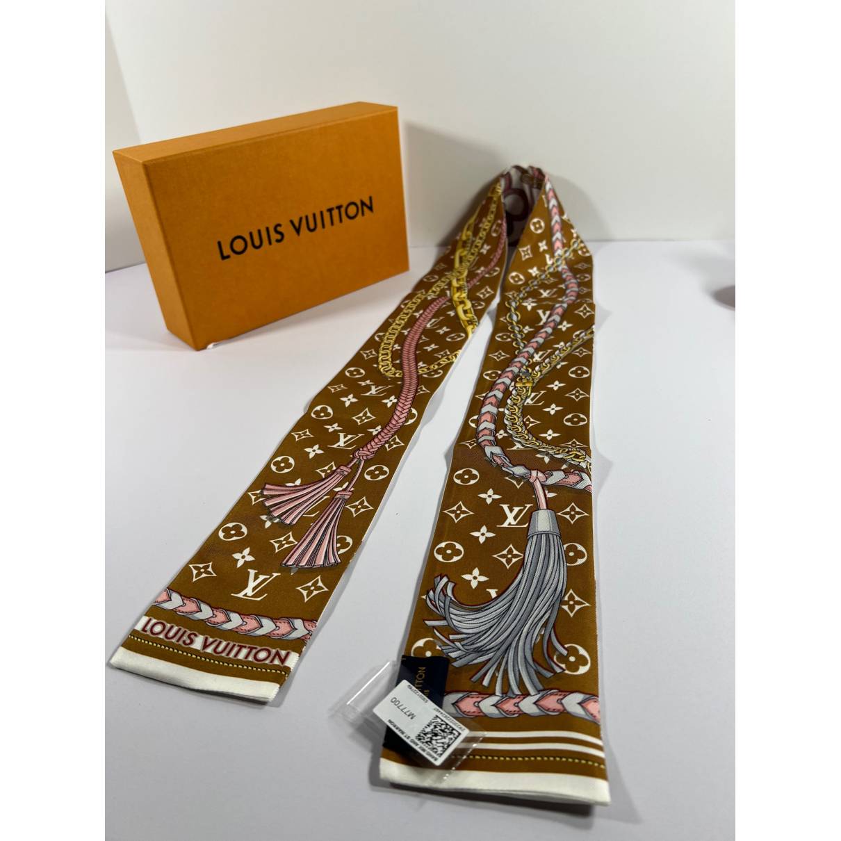 Silk scarf Louis Vuitton Multicolour in Silk - 25259733