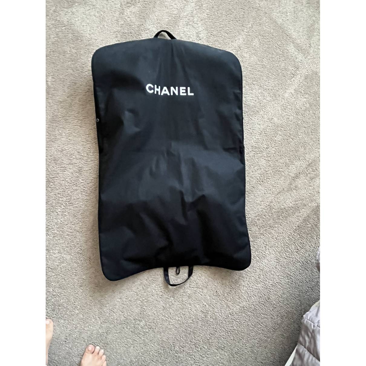 chanel iphone bag