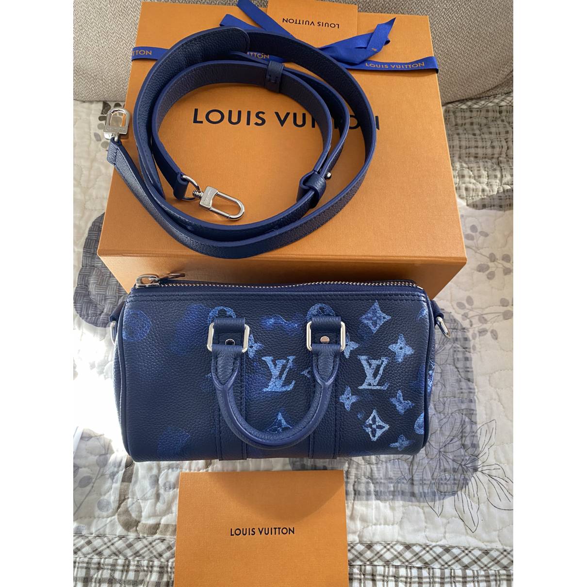 Keepall xs leather bag Louis Vuitton Navy in Leather - 26834333