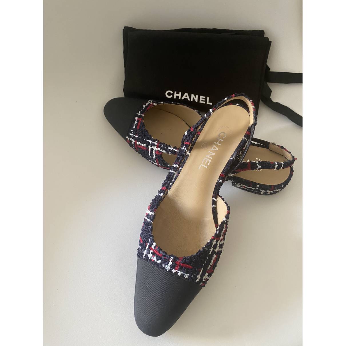 Chanel - Authenticated Slingback Ballet Flats - Leather Navy for Women, Good Condition