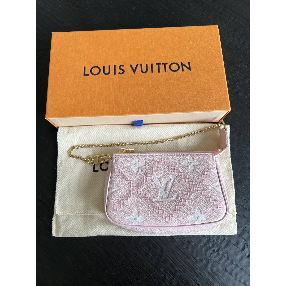 Louis Vuitton - Authenticated Handbag - Cloth Pink for Women, Very Good Condition