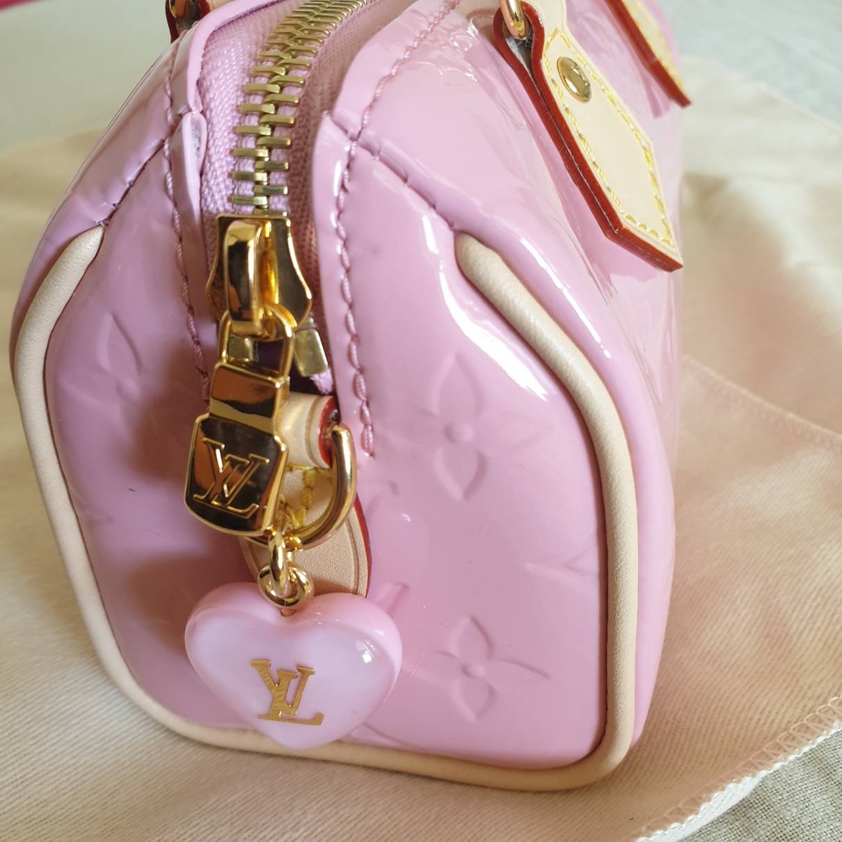 Louis Vuitton Louis Vuitton Nano Speedy Mochi Pink handbag M81879 (M81879)