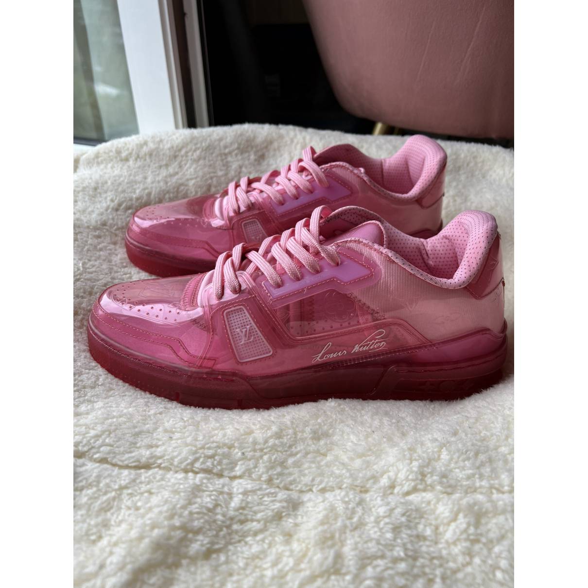 Lv trainer leather low trainers Louis Vuitton Pink size 7.5 UK in