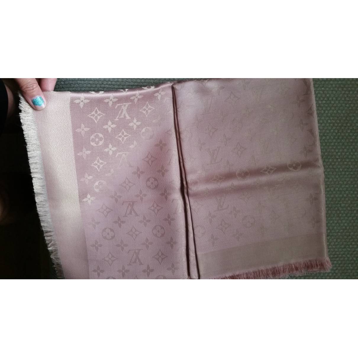Silk scarf Louis Vuitton Pink in Silk - 25734684
