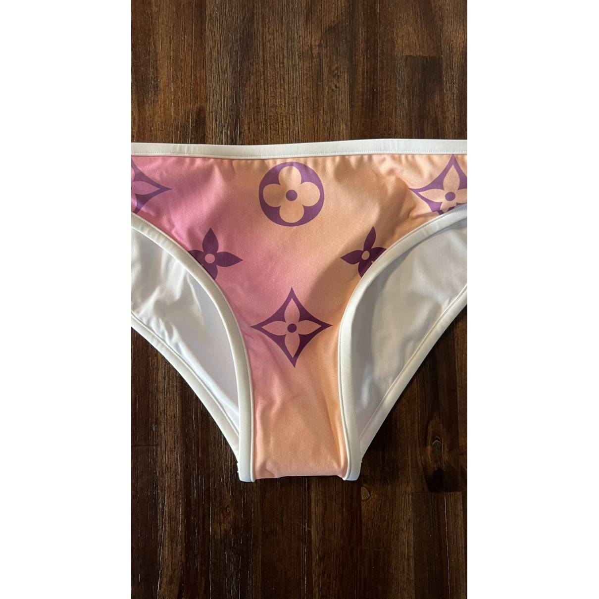 Louis Vuitton Monogram Gradient Bikini Bottoms Pink. Size 38