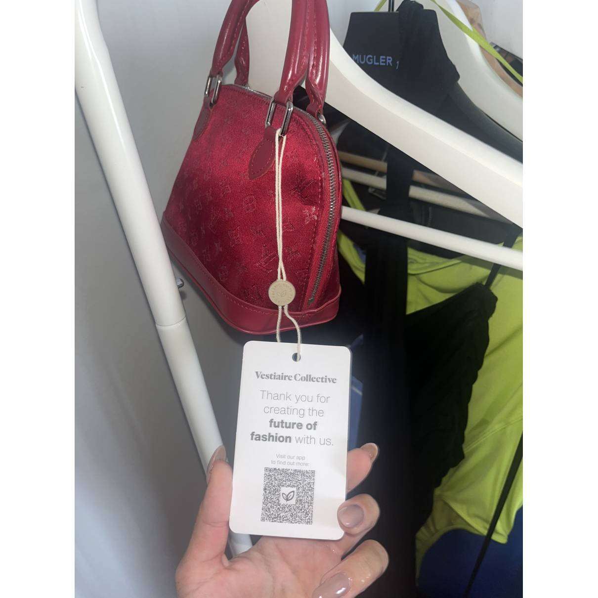 Louis Vuitton - Authenticated Alma Handbag - Velvet Pink Plain for Women, Very Good Condition
