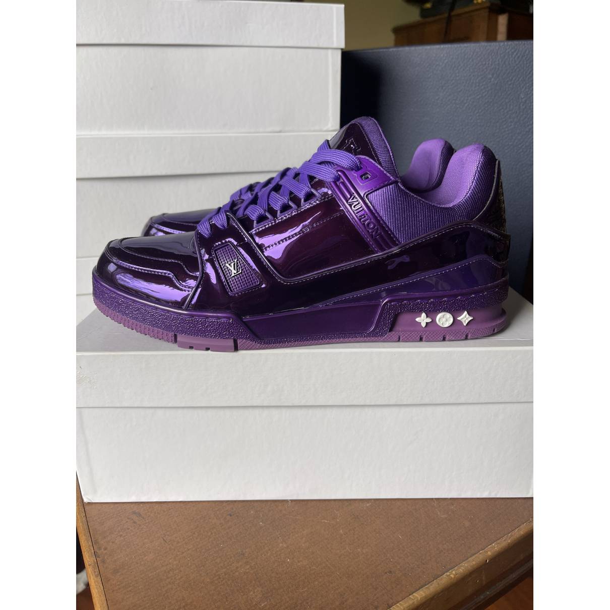 Lv trainer patent leather low trainers Louis Vuitton Purple size 9 US in  Patent leather - 33380005