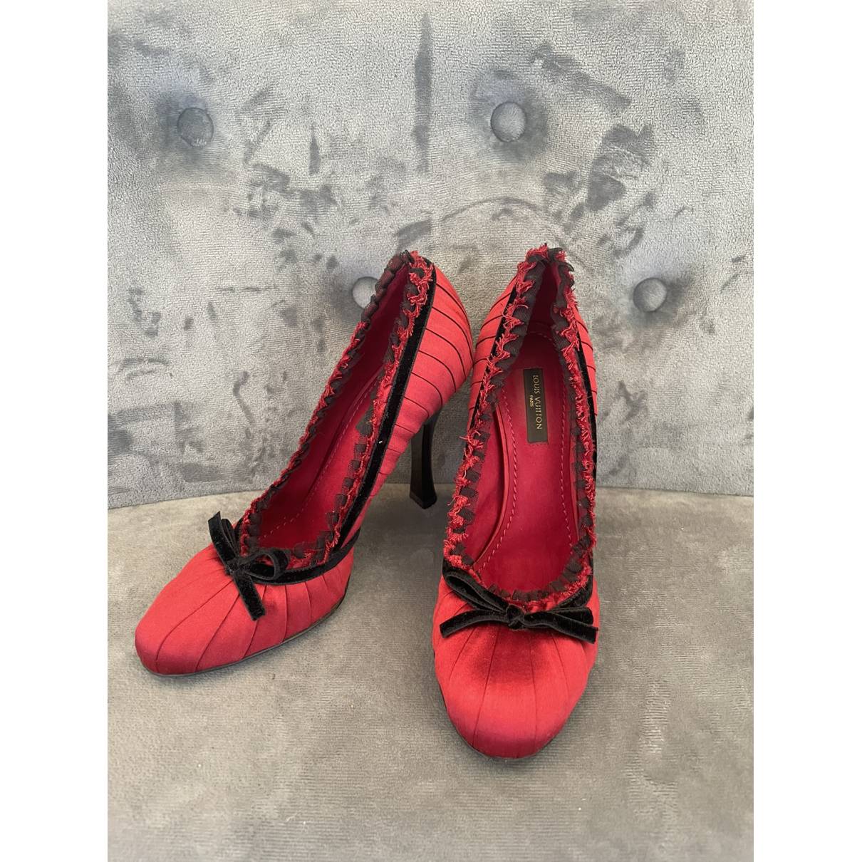 Leather heels Louis Vuitton Red size 38 EU in Leather - 34525441