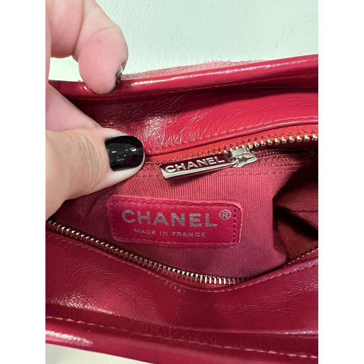 Chanel - Authenticated Gabrielle Handbag - Leather Red Plain for Women, Good Condition
