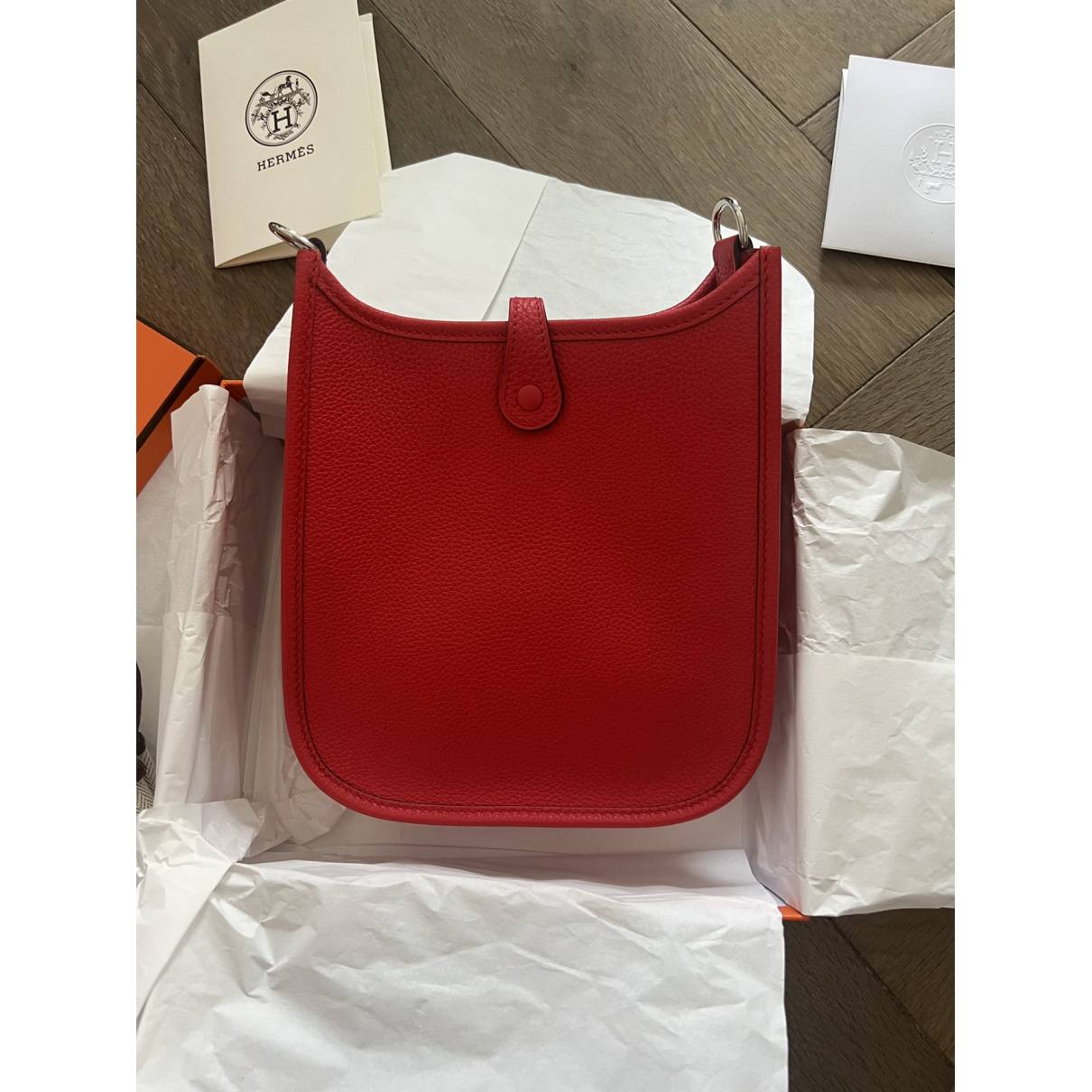 Hermès - Authenticated Mini Evelyne Handbag - Leather Red Plain For Woman, Never Worn