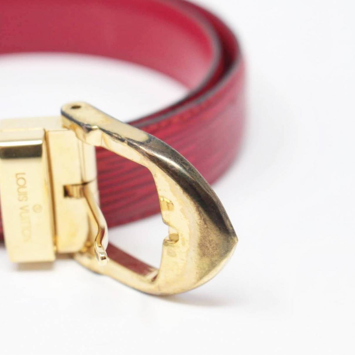 Leather belt Louis Vuitton Red size Not specified International in