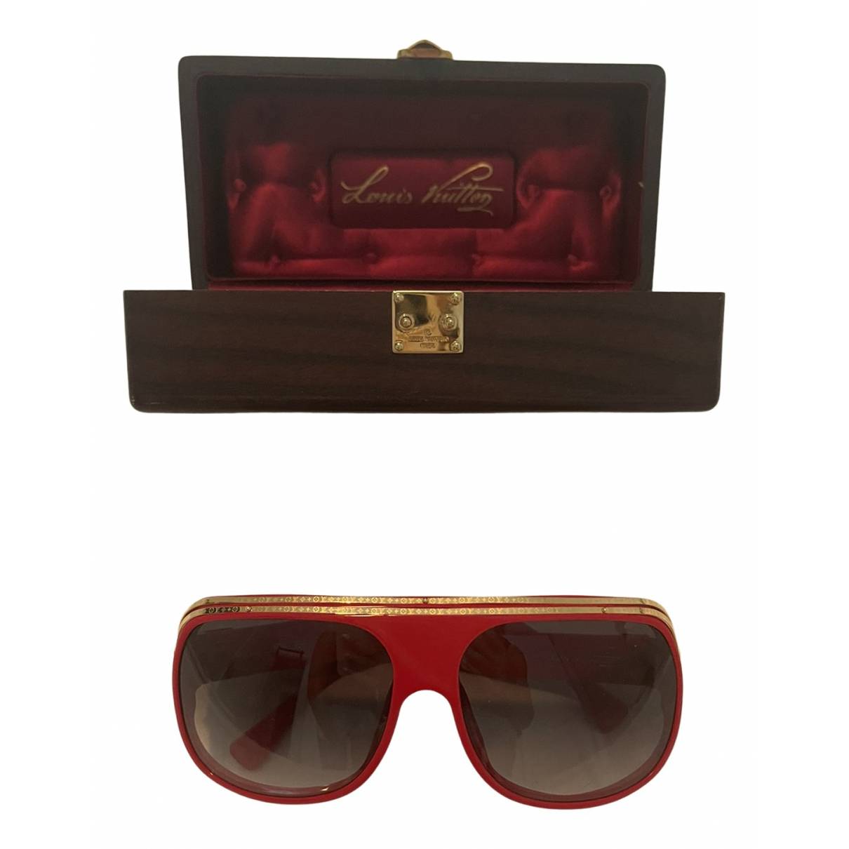 Oversized sunglasses Louis Vuitton Red in Plastic - 24721233