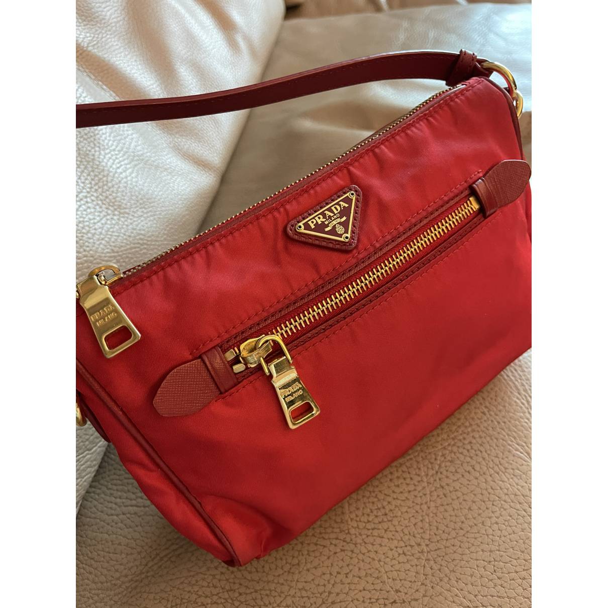 Prada - Authenticated Handbag - Synthetic Red Plain for Women, Good Condition