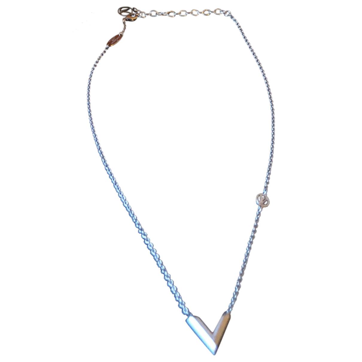 Essential v necklace Louis Vuitton Silver in Metal - 28521874