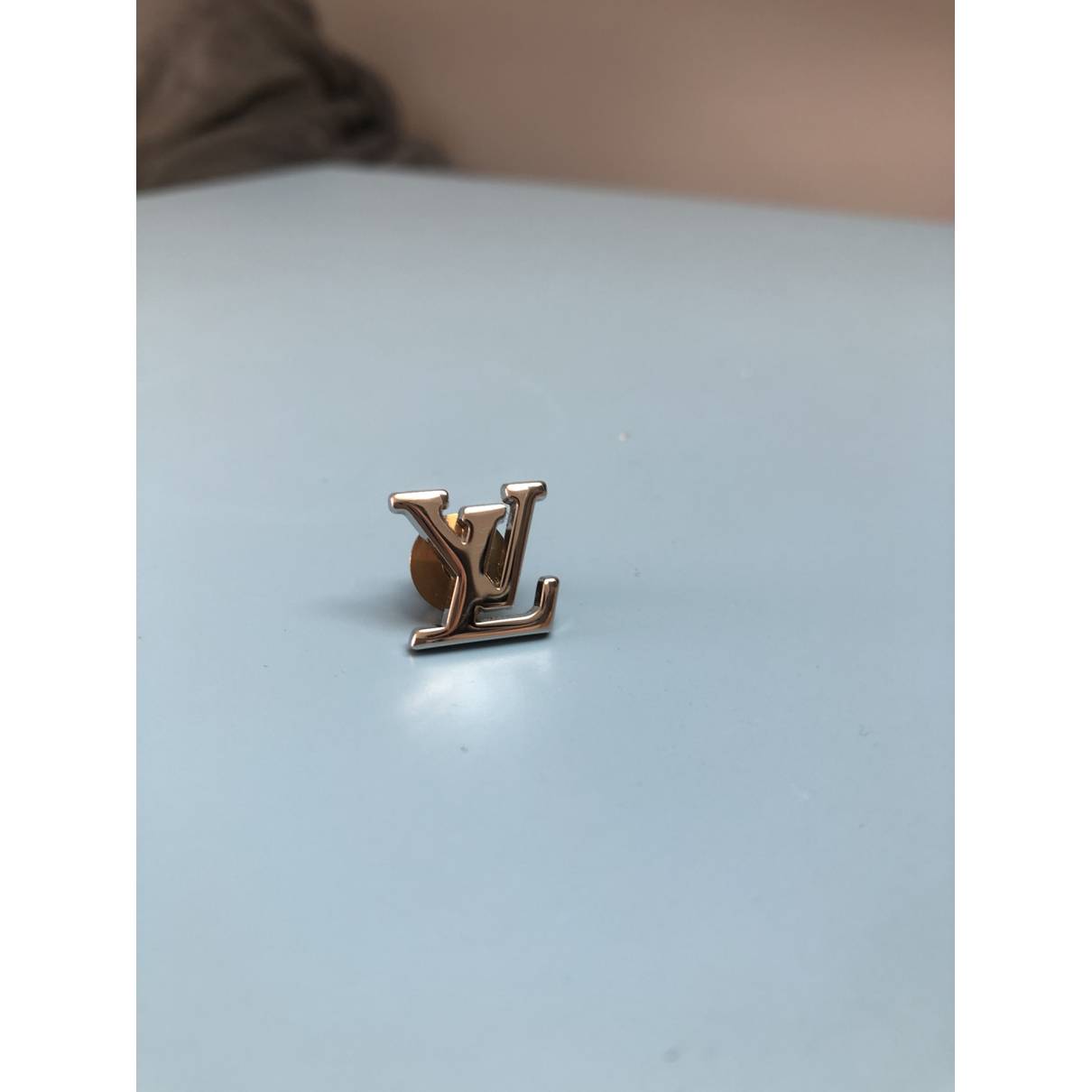 Pin & brooche Louis Vuitton Silver in Metal - 21292968