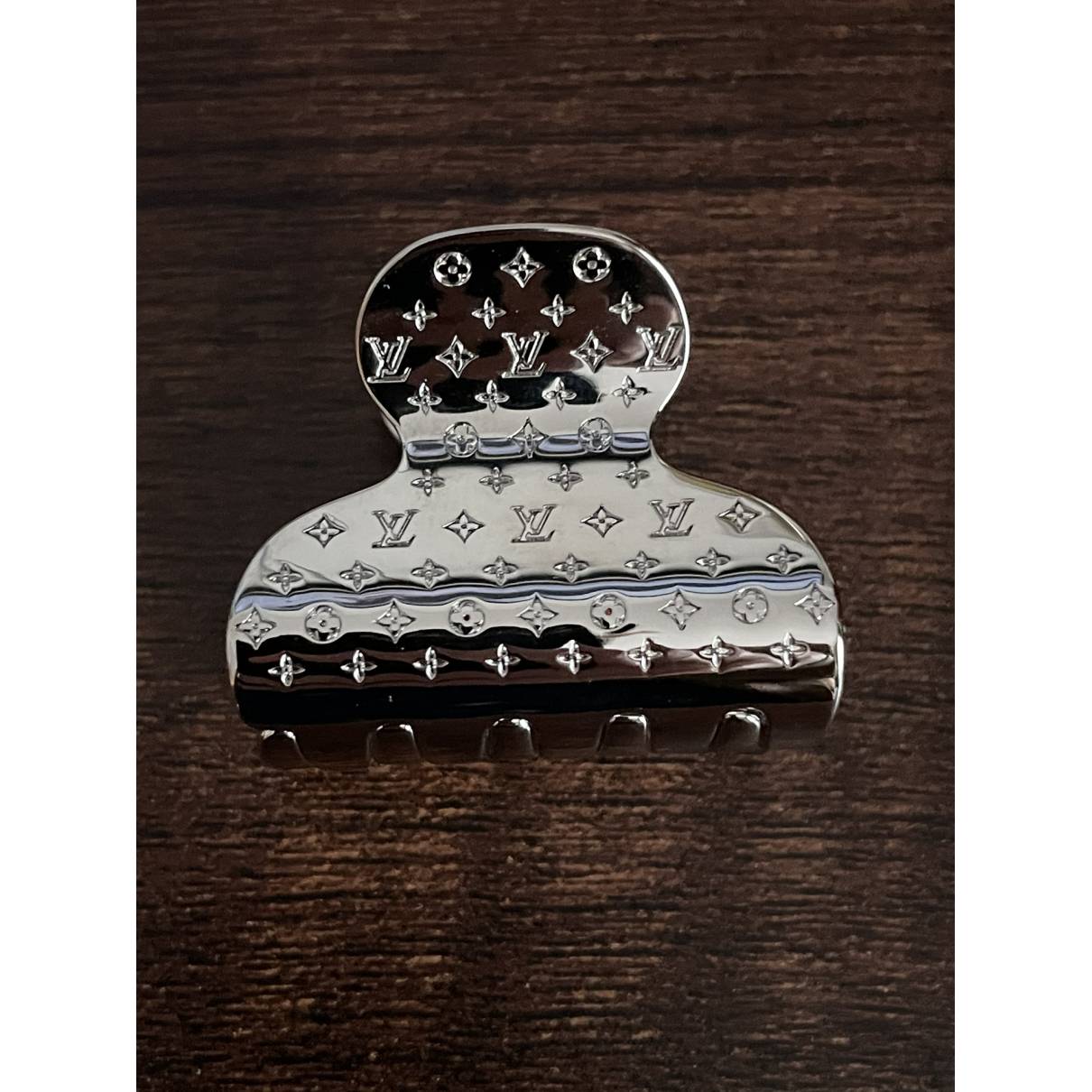 Nanogram hair accessory Louis Vuitton Silver in Metal - 32852446