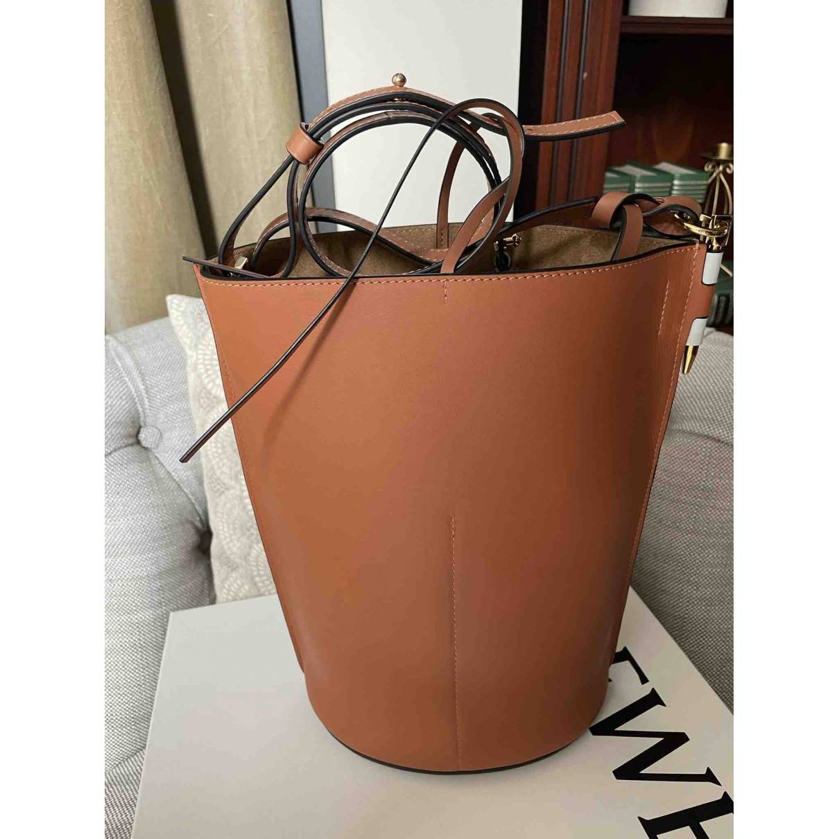 Gate bucket leather crossbody bag Loewe White in Leather - 24360459