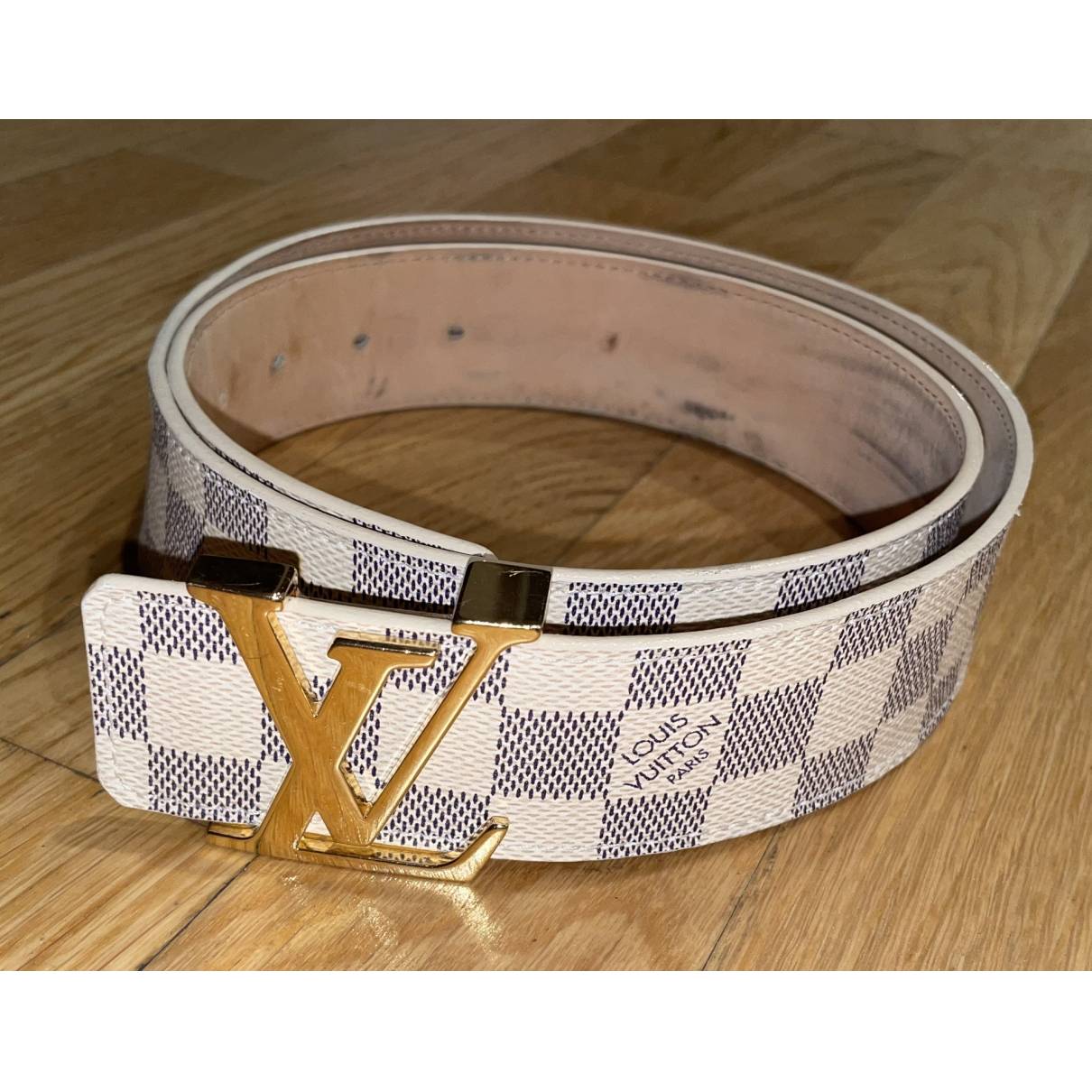Initiales leather belt Louis Vuitton White size 90 cm in Leather - 24907834