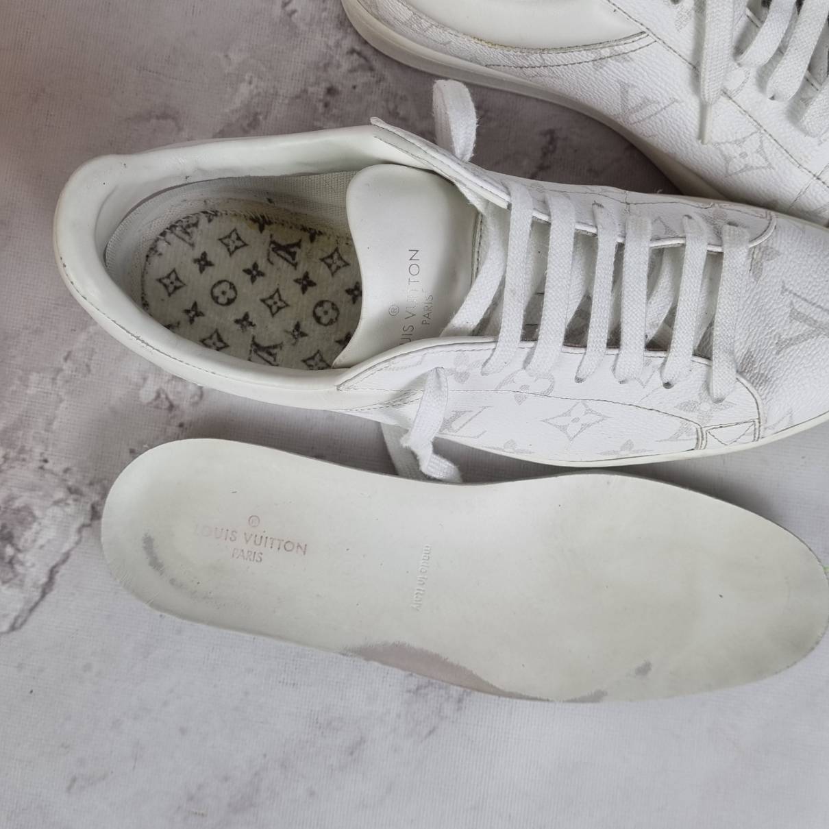 Louis Vuitton Pink/White Leather Logo Frontrow Sneakers Size 41 Louis  Vuitton