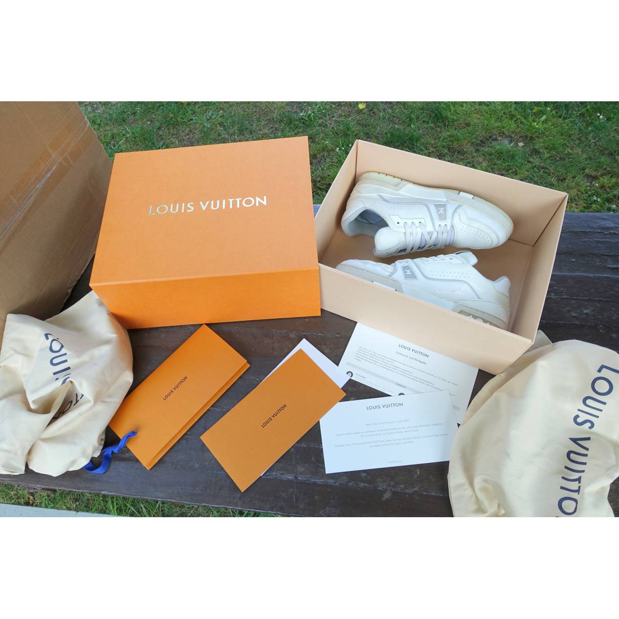 Louis Vuitton - Authenticated LV Trainer Trainer - Leather White Plain for Men, Very Good Condition
