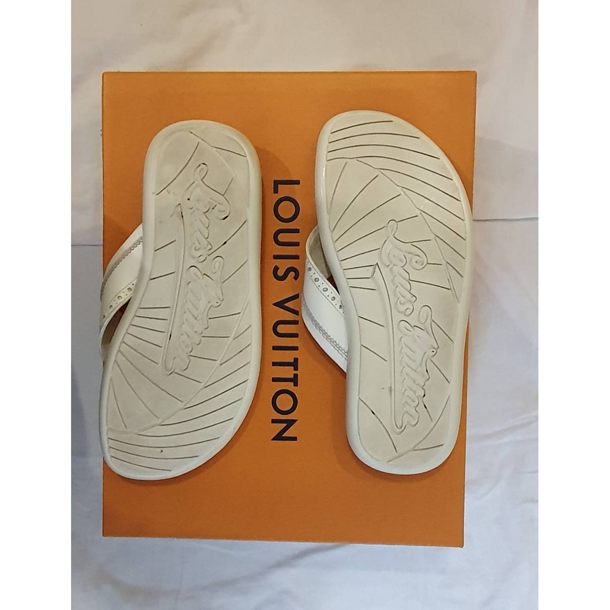 Molitor leather sandals Louis Vuitton White size 41.5 EU in Leather -  21189013