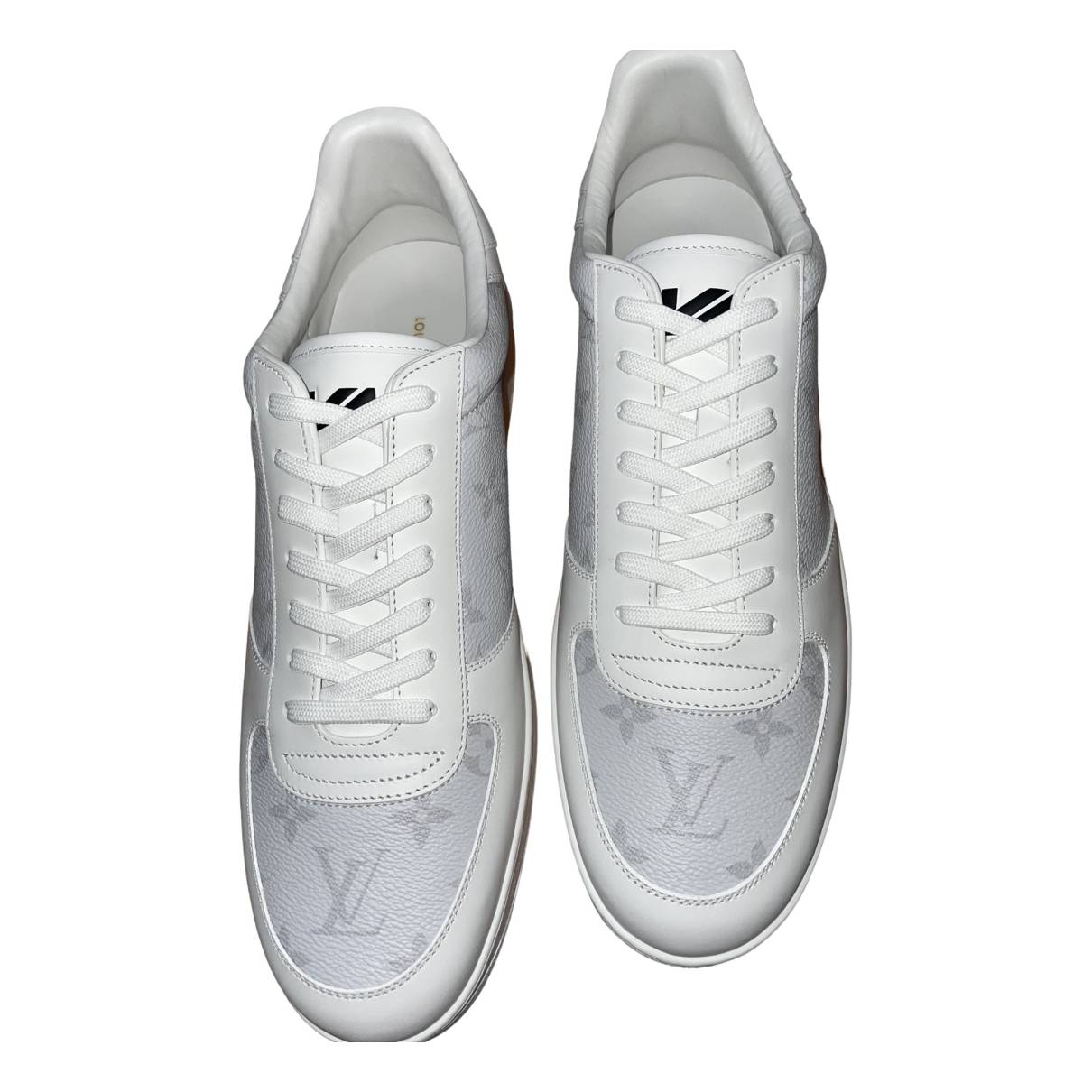 Rivoli leather low trainers Louis Vuitton White size 43 IT in Leather -  29196754