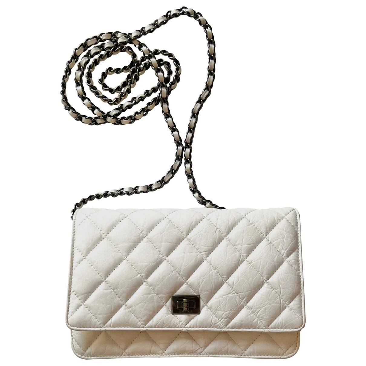 Wallet on chain 2.55 leather crossbody bag Chanel White in Leather -  24230237