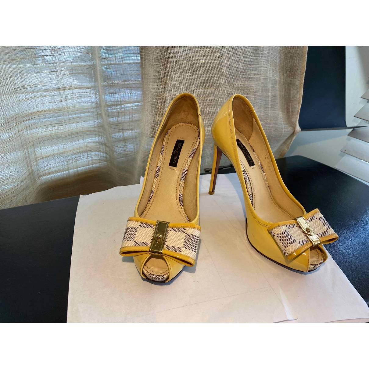 Leather heels Louis Vuitton Yellow size 36 EU in Leather - 24944839